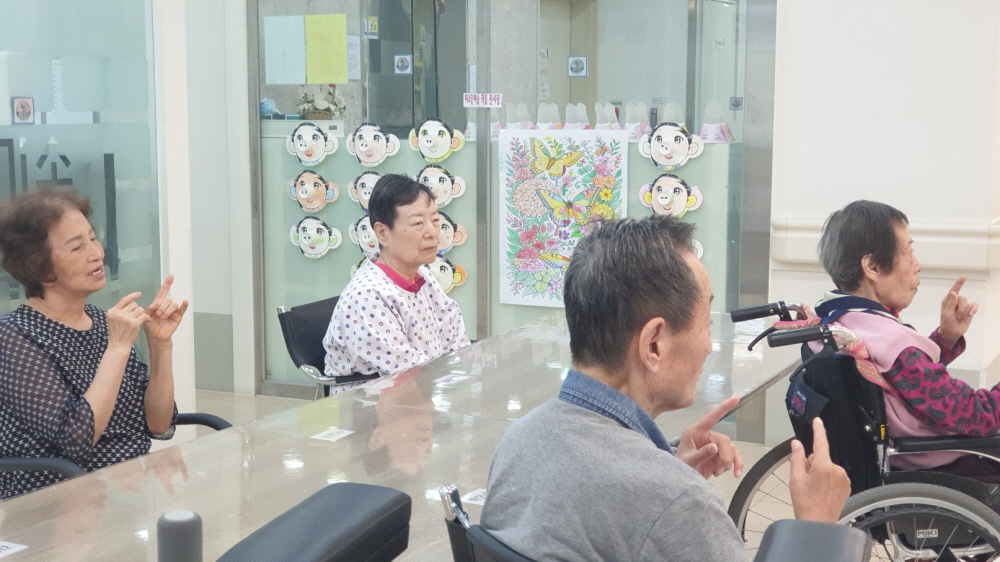 2039468379_uDMGZ0f4_042c4d4a0c17b201d0af43697d1459bf22f85c46.jpg 이미지크게보기