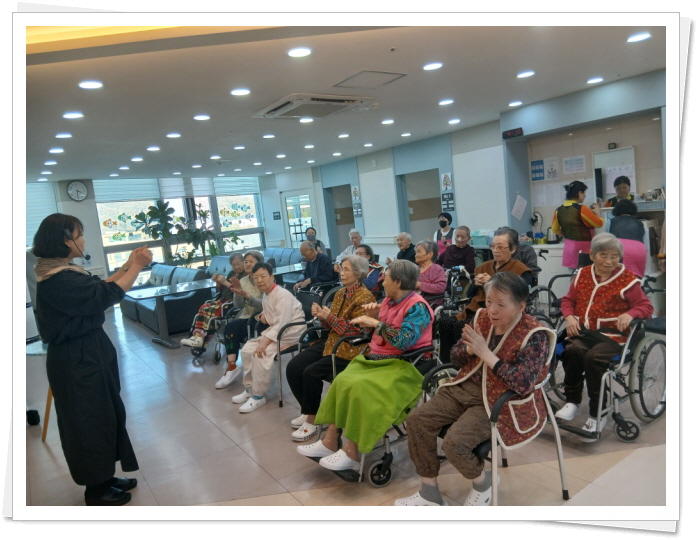 2039468379_vLgeA3rh_0f1aeadc62e2493f1c22b65d3ac431073208aedb.jpg 이미지크게보기