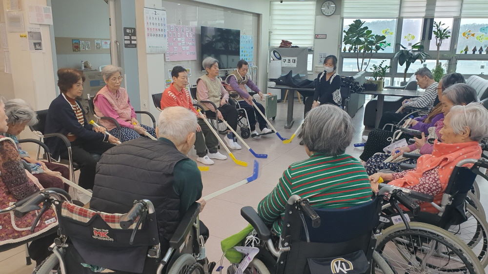 2039468379_vVkGDi02_37774043d34d2dfc3e6c7122b9a9c9785585fbbd.jpg 이미지크게보기