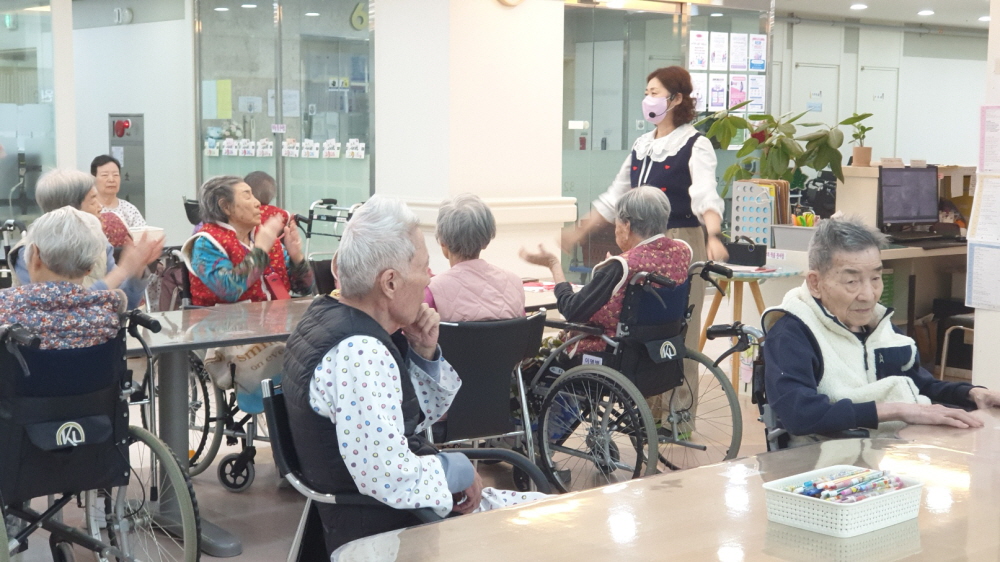 2039468379_vc7gelPC_efdab7ae138543674bba15fc0bd519b2adbc6421.jpg 이미지크게보기