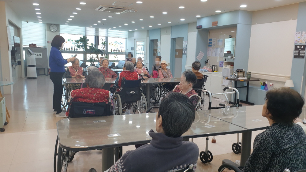 2039468379_vzNHemKG_02db74d9cae592657d99e56971eaf46b6d61b93e.jpg 이미지크게보기